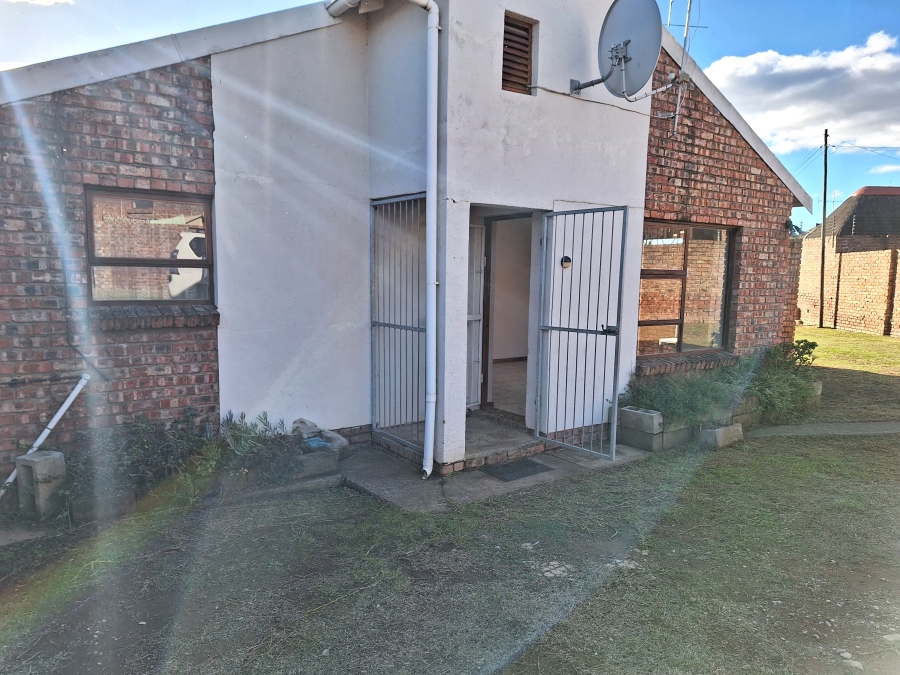 To Let 3 Bedroom Property for Rent in Strelitzia Park Eastern Cape
